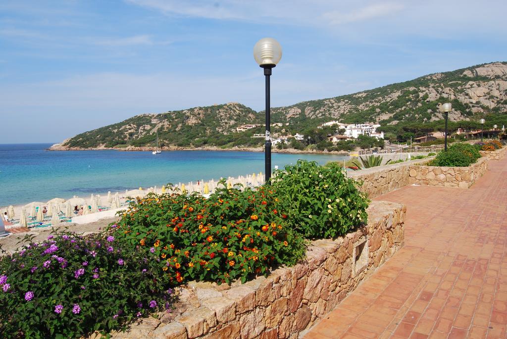 Hotel Mon Repos Baja Sardinia Bagian luar foto