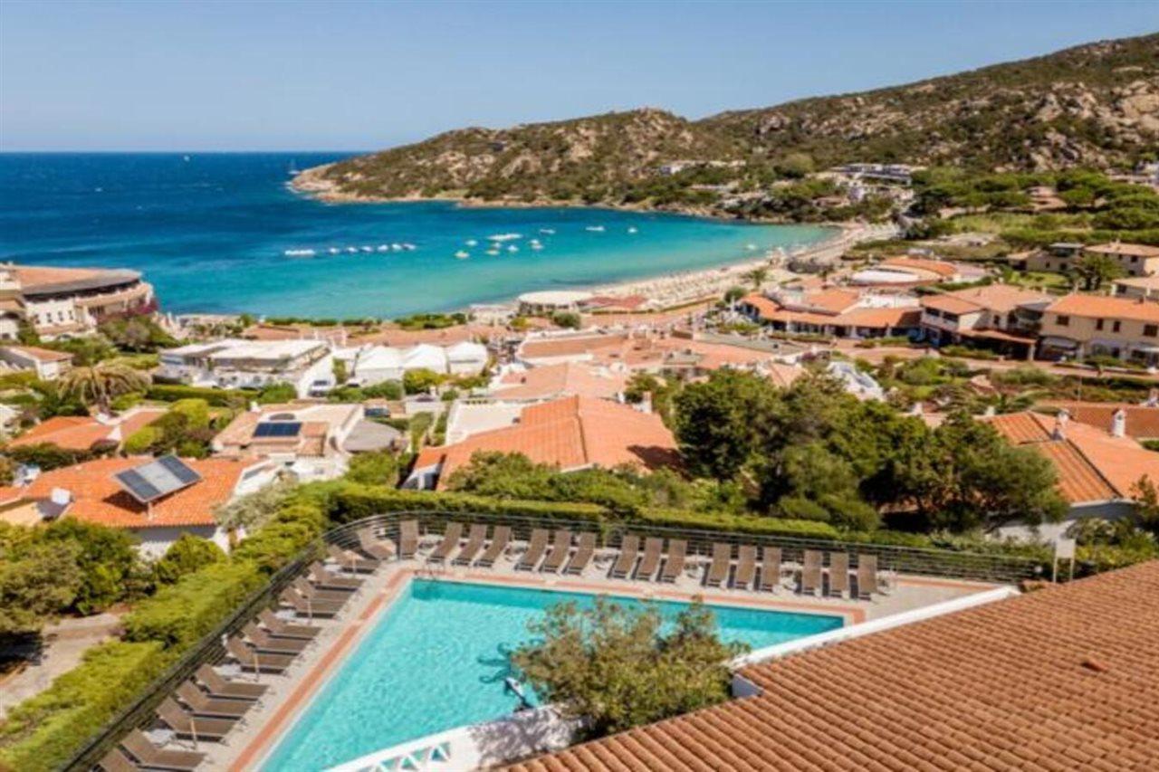 Hotel Mon Repos Baja Sardinia Bagian luar foto