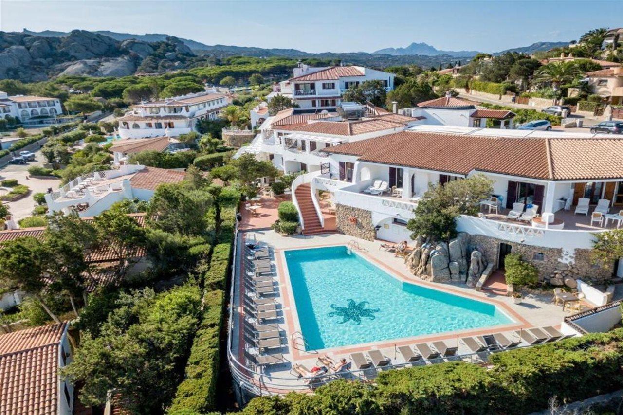 Hotel Mon Repos Baja Sardinia Bagian luar foto