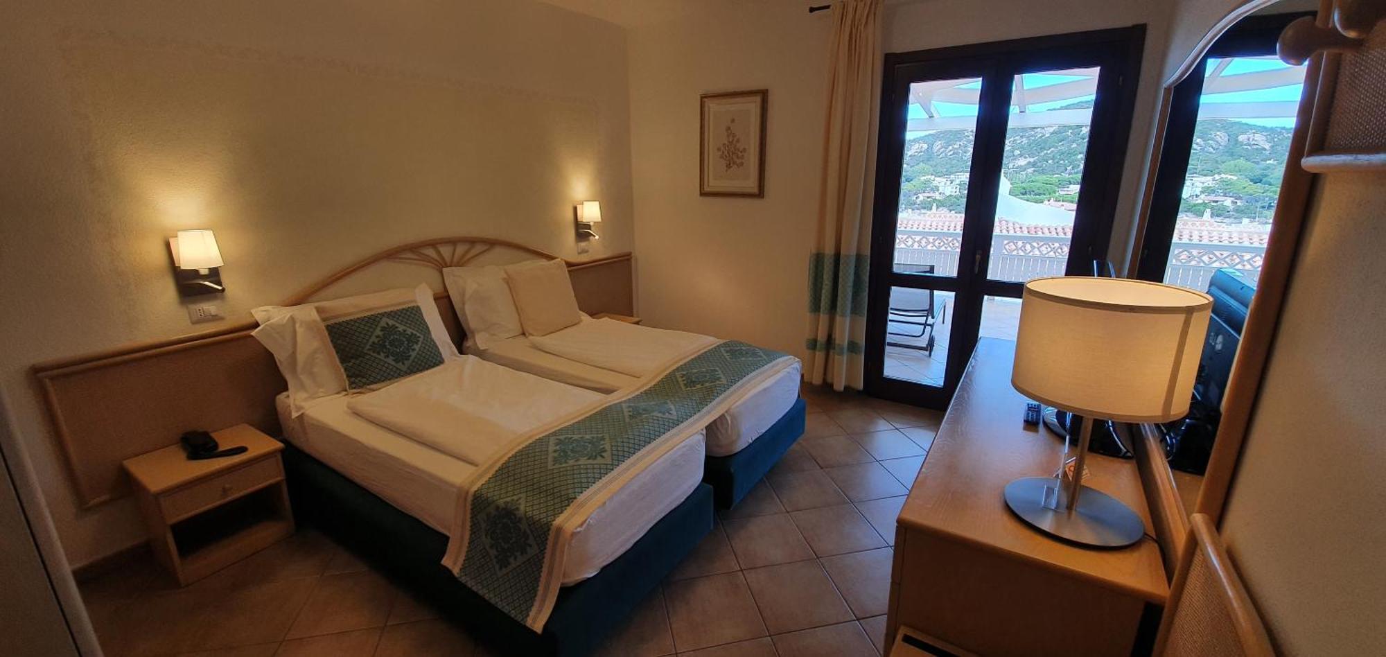 Hotel Mon Repos Baja Sardinia Bagian luar foto